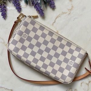 ***SOLD*** Pochette Accessoires DA (2016)